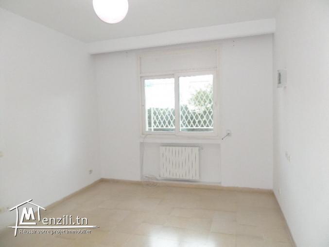 un joli appartement haute standing s+4 manzeh 8