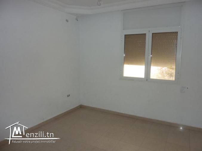 à Vendre- Appartement + Local commercial