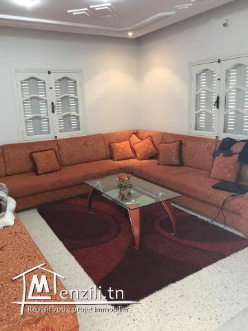 Villa et terrain de 1040m