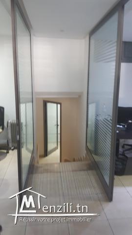 local commercial manzah 6 au bord du la rue