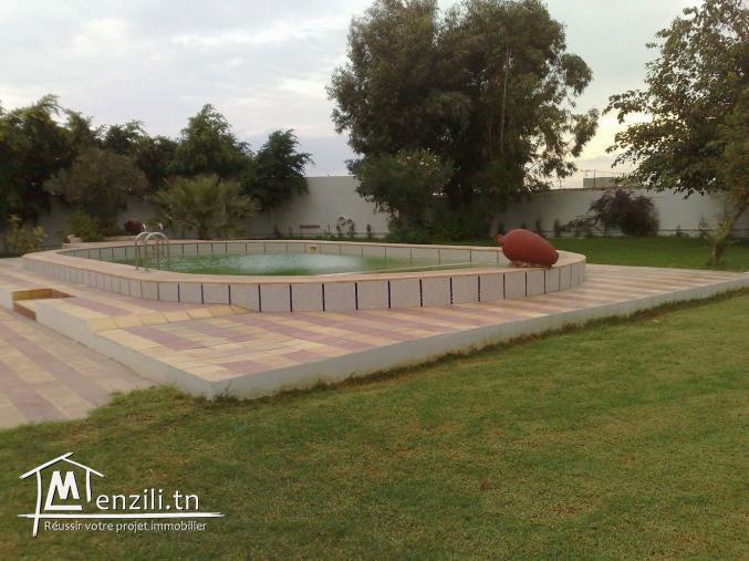 Location local à usage industriel ou commercial