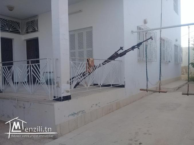 A vendre une maison rez-de-chaussée