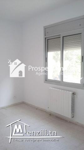 Bureau S+2 de 100 m² au RDC sur l'avenue de la bourse au Lac1