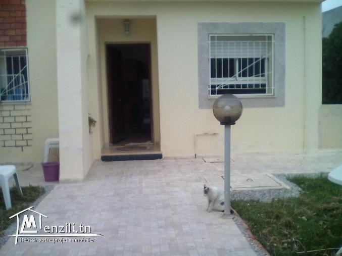Au jardin d'el Menzah villa duplex rez de chaussée et un étage-titre foncier