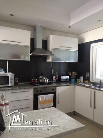 COQUET APPARTEMENT AVEC BEAU JARDIN DE 200m²