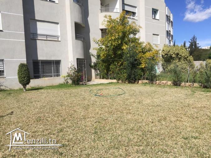 COQUET APPARTEMENT AVEC BEAU JARDIN DE 200m²