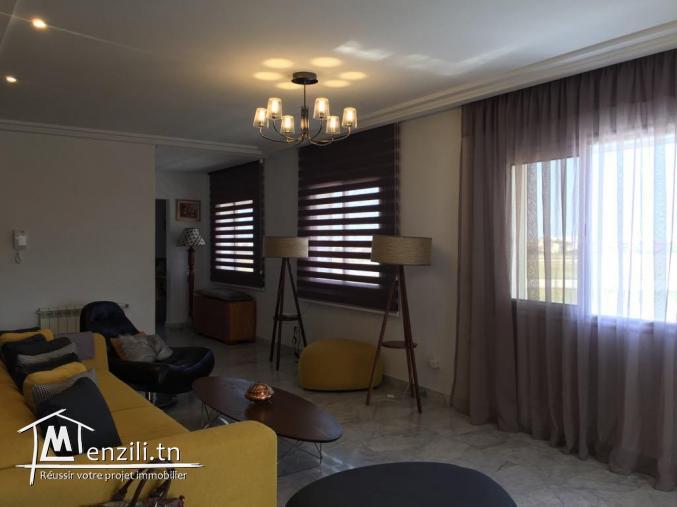 BEL APPARTEMENT DE 200m² AVEC BELLE VUE DEGAGEE