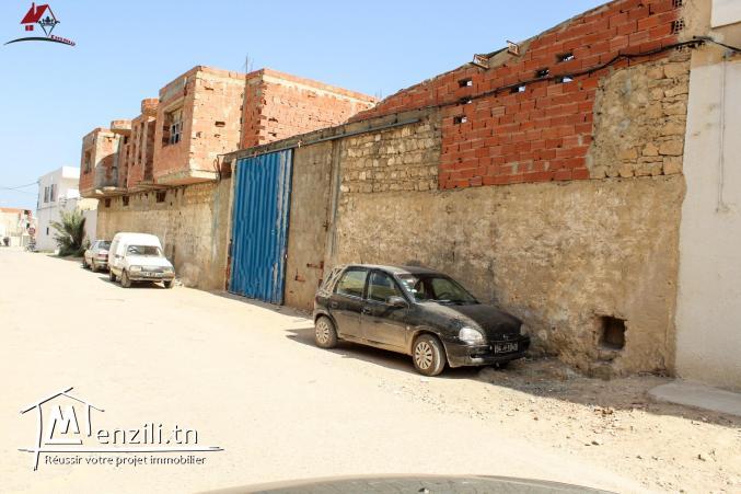une usine de 850 m² à ne pas rater