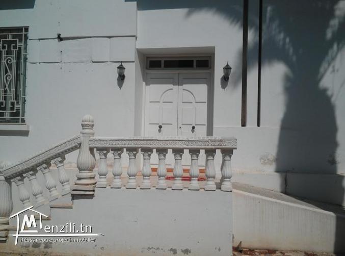 A vendre villa - de 430 m² - corniche Mahdia