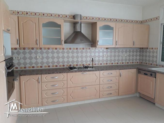 Ain Zaghouan Nord Lot de deux Triplex et un appartement