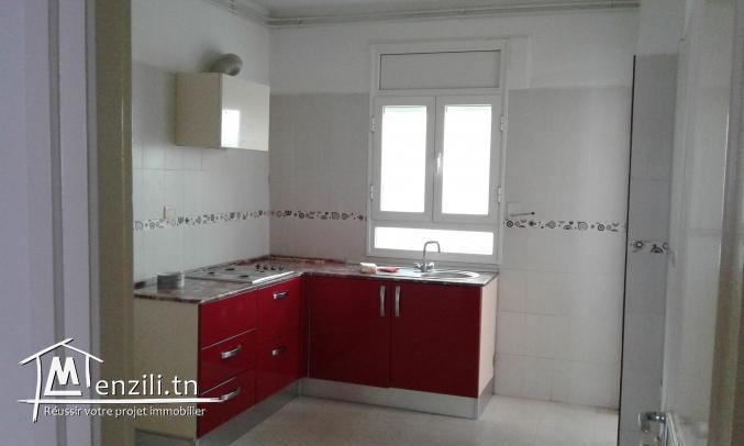 A vendre Appartement S+3 à Bel air Boumhall