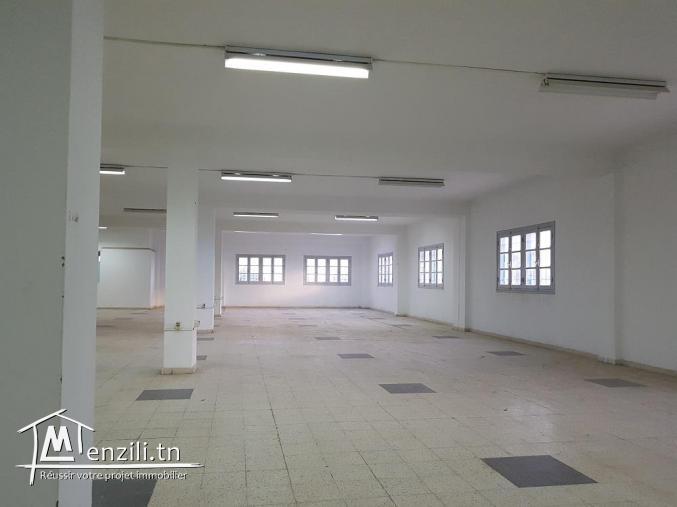 Un dépôt  800 m2 à megrine