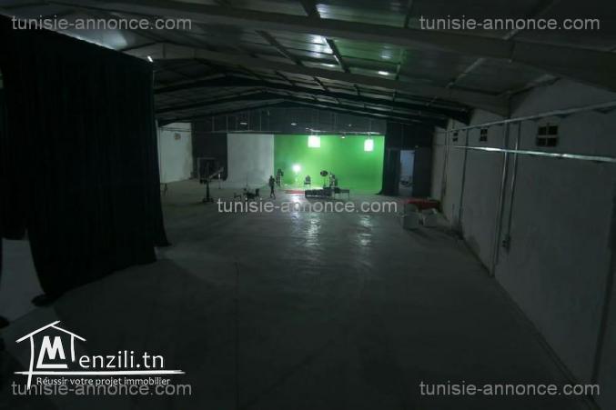 Un dépôt à bir el kassaa en charpente 1500m2