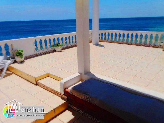 Coquet  s+3  meublé vue de mer  Kélibia