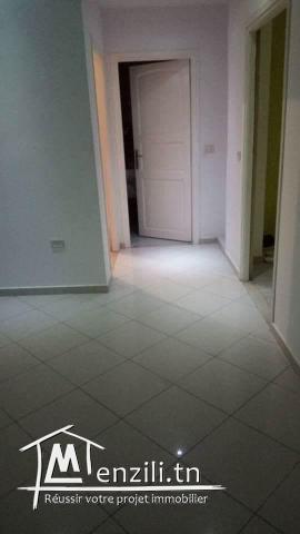 À vendre maison deux étages Radés plage.