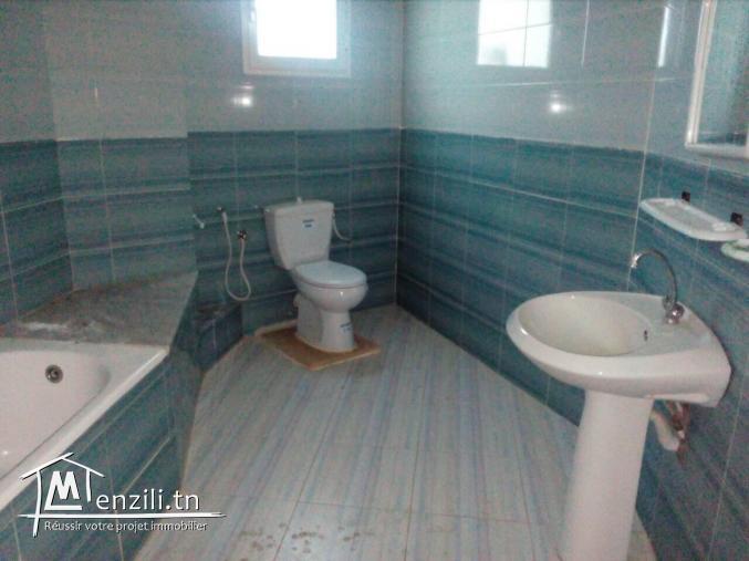 A vendre un local commercial de 483 m2