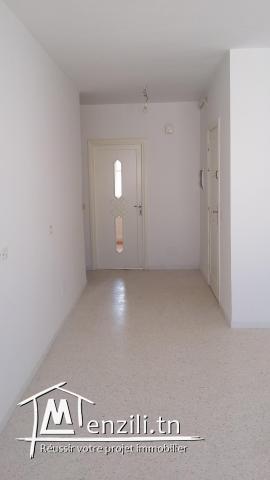 Appartement S+3 au 4 eme etage