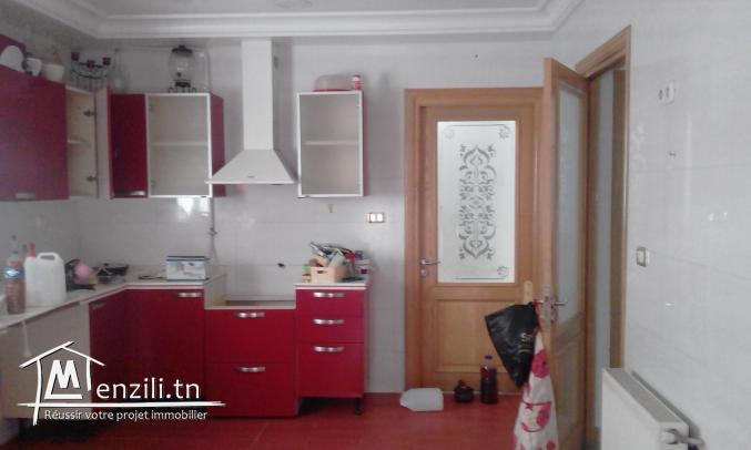 Etage de villa a Boumhel