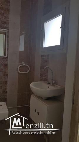 bureaux luxueux a louer a au plein centre ville gafsa