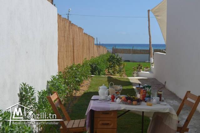 terrain dar allouch pied dans l'eau