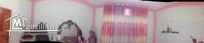 3 garages commerciale + VILLA + MAISON indépendants.