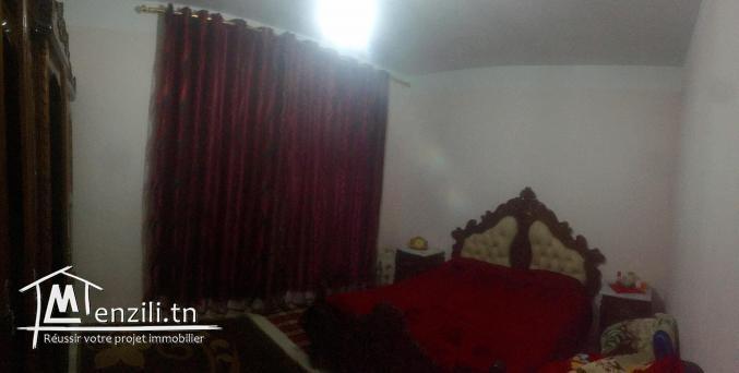 3 garages commerciale + VILLA + MAISON indépendants.