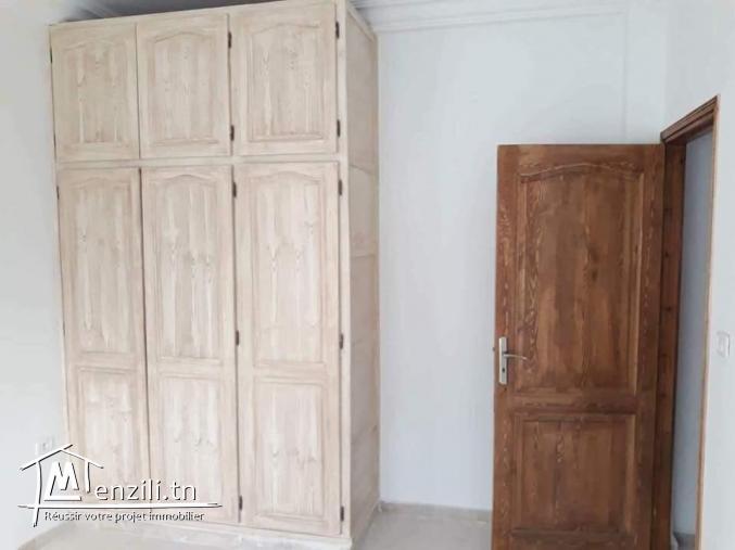 bel étage de villa s+2 neuf jamais habiter Marsa nassim