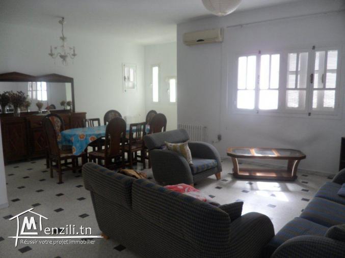 Étage spacieux à cité La Marsa El Hana