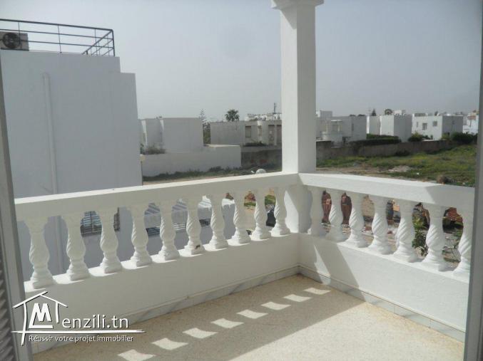 Étage spacieux à cité La Marsa El Hana