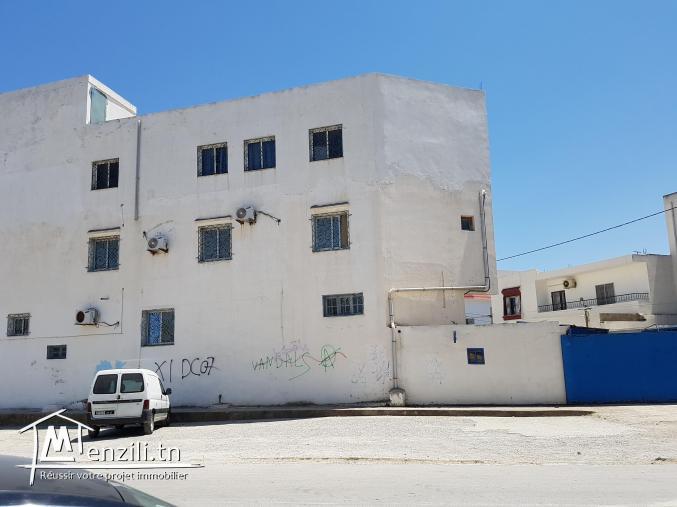 Local à usage commercial