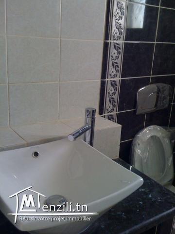 Location annuelle étage d'une villa neuve  S+3 avec une entrée independante