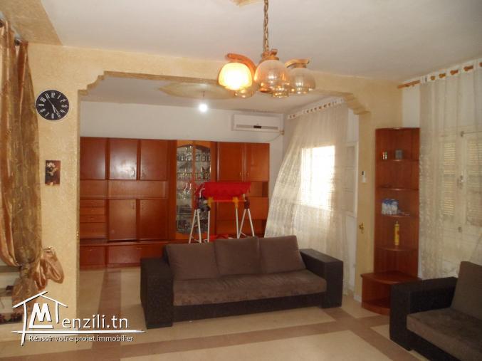 A vendre une villa a résidence ennasr mnihla ariana