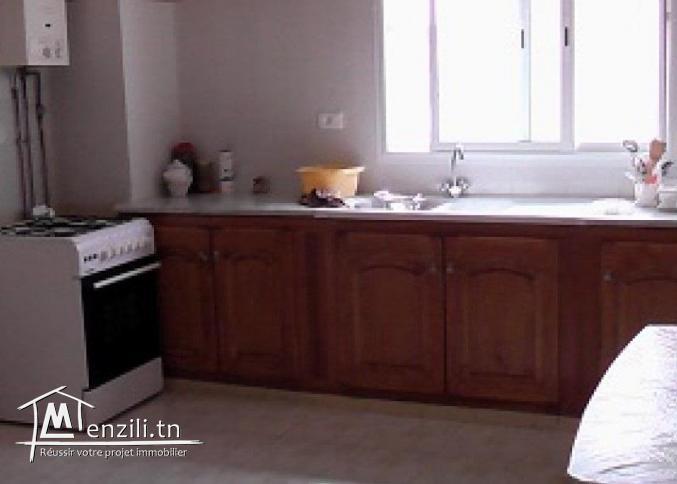 Immeuble : 1 villa et 6 appartements à Sousse à 300 m de la plage