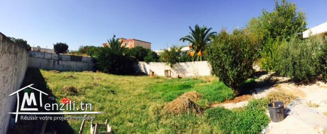 Terrain constructible de 456m2 au centre de Ben Arous Ville