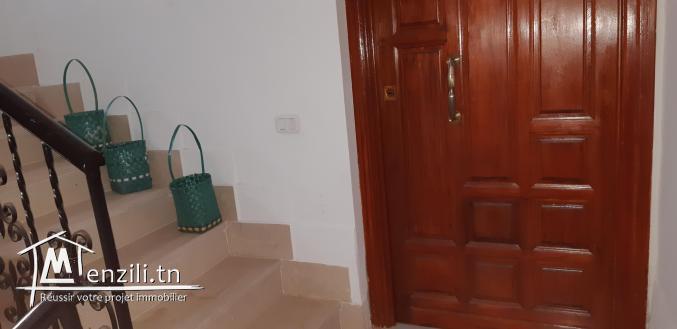 Location annuelle étage d'une villa neuve  S+3 avec une entrée independante