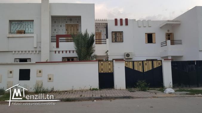 à louer à Borj cedria duplex indépendant