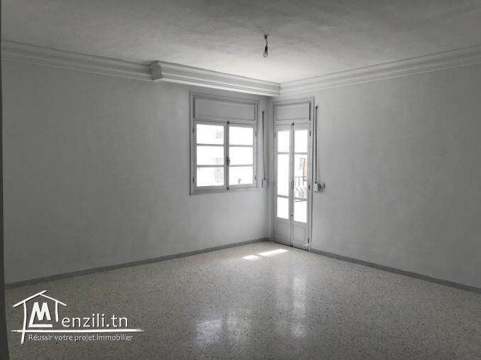 Super s3 avec balcon et sechoir a diar ben mahmoud