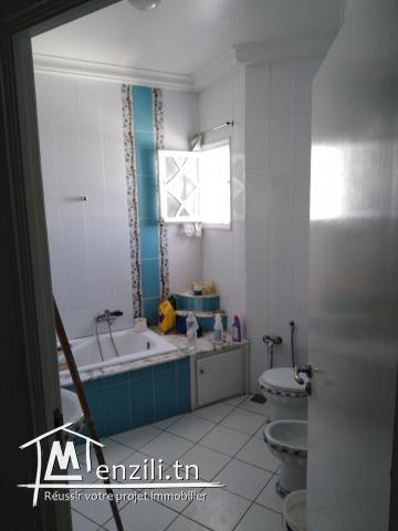 Étage de villa à louer  à route Menzel chaker km 3.5
