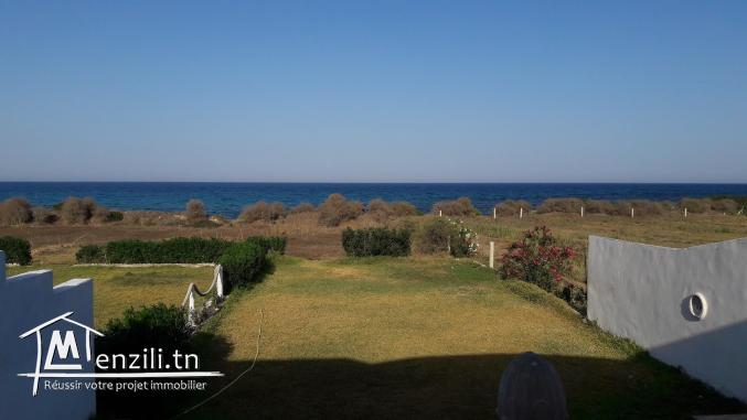 villa a 1ere position à la plage kerkouane
