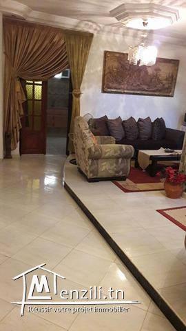 دار للبيع وسط مدينة منزل بورقيبة