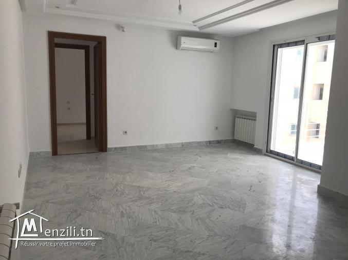 Appart. très haut standing à menzah 9c près de l'école italienne