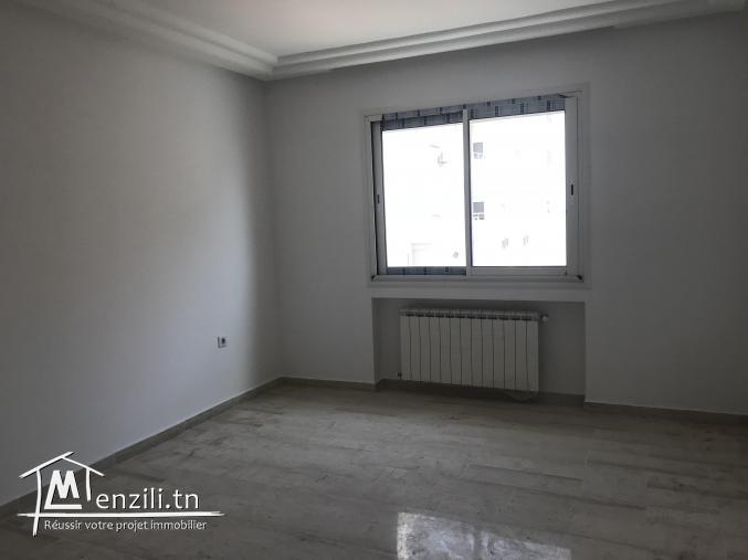 Appart. très haut standing à menzah 9c près de l'école italienne