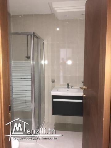 Appart. très haut standing à menzah 9c près de l'école italienne