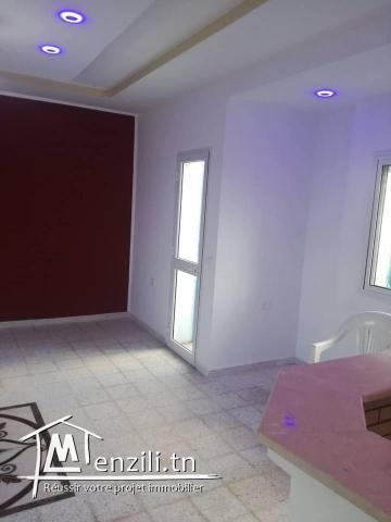 terrain et deux studio a vendre route a la plage hammem ghzaz