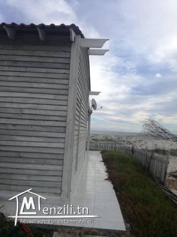 terrain 1ere position a la plage ain grinz