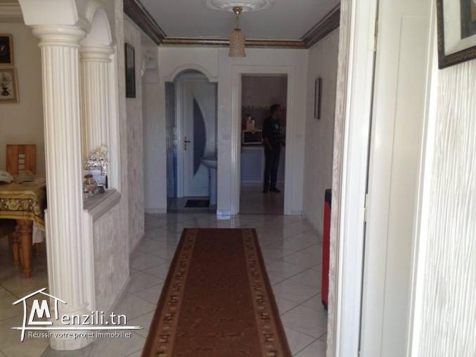 une maison a vendre à kélibia citée lmerdes 50522361