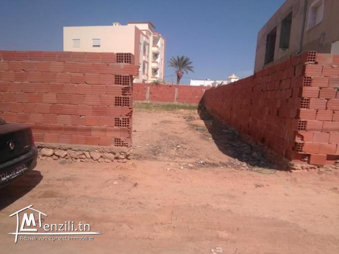 أرض للبيع في طريق السلطنية