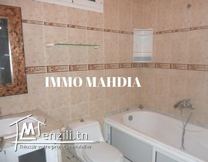 A louer étage de villa