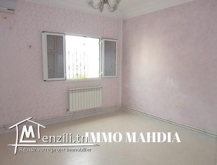 A louer étage de villa