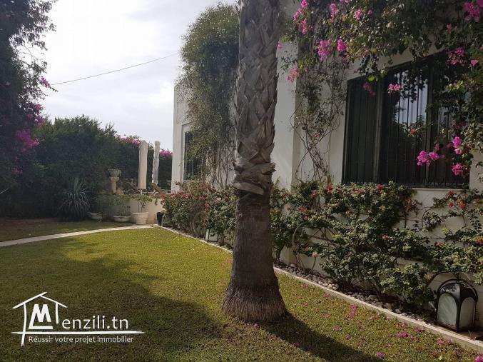 sybVLS1 villa à louer à carthage